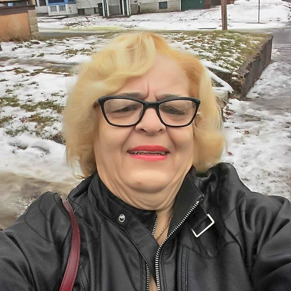 Meet your Posher, Thetesa - Picture 1 of 1